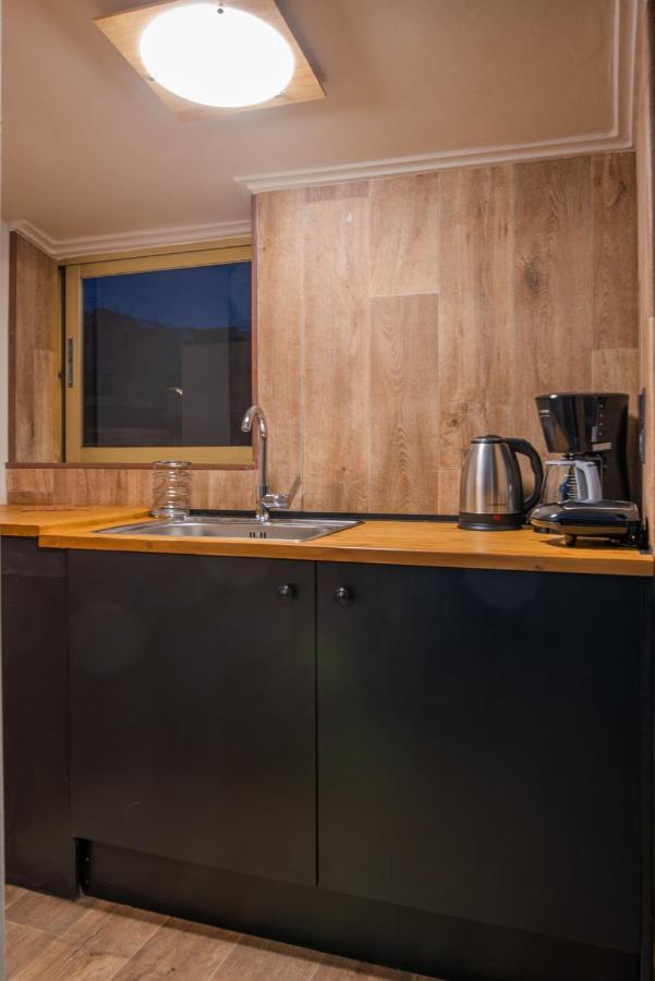 Noho Boutique , Premium Living Lazeon 7 Apartamento Atenas Exterior foto